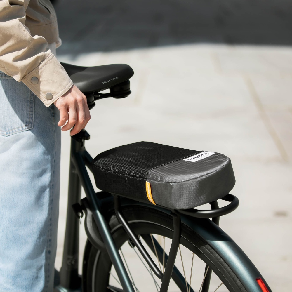 Coussin porte-bagages recyclé - Noir - URBAN PROOF 